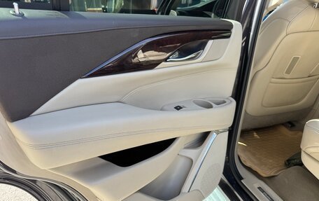 Cadillac Escalade IV, 2015 год, 3 100 000 рублей, 18 фотография