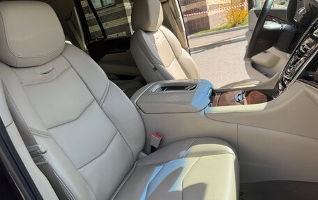 Cadillac Escalade IV, 2015 год, 3 100 000 рублей, 24 фотография