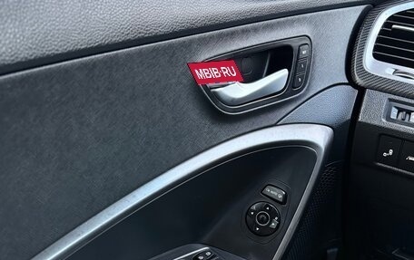 Hyundai Santa Fe III рестайлинг, 2016 год, 2 250 000 рублей, 14 фотография