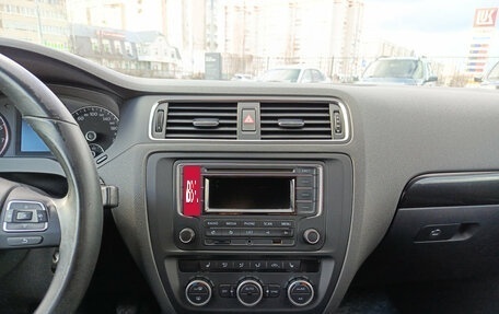 Volkswagen Jetta VI, 2014 год, 945 000 рублей, 18 фотография