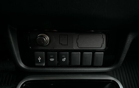 Mitsubishi Outlander III рестайлинг 3, 2021 год, 2 390 000 рублей, 13 фотография