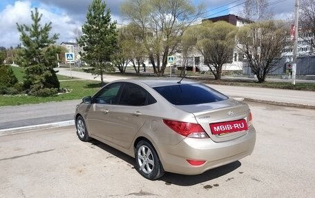 Hyundai Solaris II рестайлинг, 2014 год, 815 000 рублей, 5 фотография