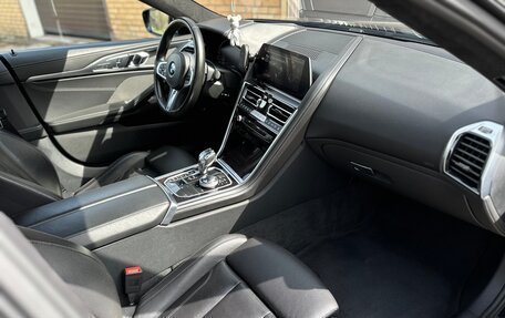 BMW 8 серия, 2019 год, 7 400 000 рублей, 16 фотография