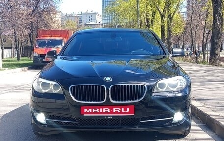 BMW 5 серия, 2010 год, 2 250 000 рублей, 2 фотография