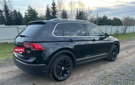 Volkswagen Tiguan II, 2018 год, 2 340 000 рублей, 4 фотография