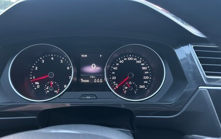 Volkswagen Tiguan II, 2018 год, 2 340 000 рублей, 18 фотография