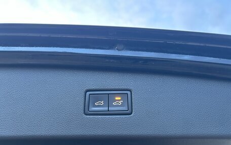 Volkswagen Tiguan II, 2018 год, 2 340 000 рублей, 21 фотография