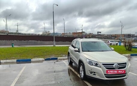 Volkswagen Tiguan I, 2010 год, 850 000 рублей, 4 фотография