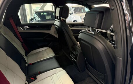 Porsche Cayenne III, 2024 год, 22 300 000 рублей, 26 фотография