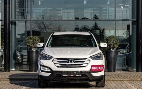 Hyundai Santa Fe III рестайлинг, 2013 год, 1 695 000 рублей, 2 фотография