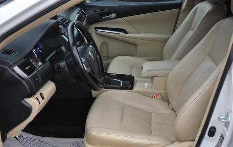 Toyota Camry, 2016 год, 1 620 000 рублей, 10 фотография