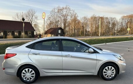 Hyundai Solaris II рестайлинг, 2011 год, 535 000 рублей, 3 фотография