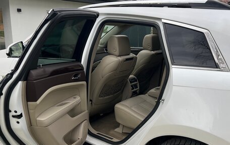 Cadillac SRX II рестайлинг, 2011 год, 900 000 рублей, 15 фотография