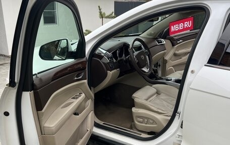 Cadillac SRX II рестайлинг, 2011 год, 900 000 рублей, 20 фотография