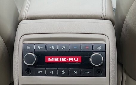 Cadillac SRX II рестайлинг, 2011 год, 900 000 рублей, 11 фотография