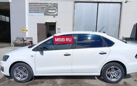 Volkswagen Polo VI (EU Market), 2016 год, 700 000 рублей, 2 фотография