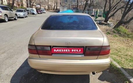 Toyota Corona IX (T190), 1993 год, 300 000 рублей, 2 фотография