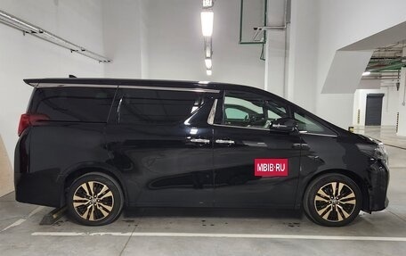 Toyota Alphard III, 2019 год, 5 900 000 рублей, 2 фотография