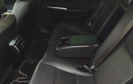 Toyota Camry, 2015 год, 1 750 000 рублей, 10 фотография