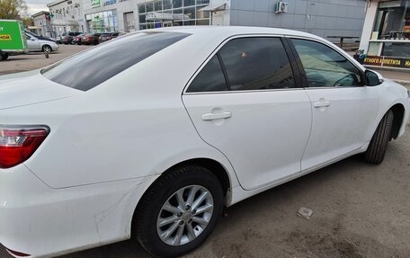 Toyota Camry, 2015 год, 1 750 000 рублей, 13 фотография