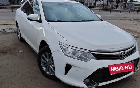 Toyota Camry, 2015 год, 1 750 000 рублей, 17 фотография