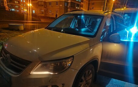 Volkswagen Tiguan I, 2011 год, 900 000 рублей, 3 фотография