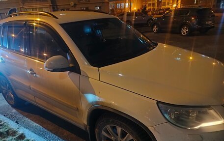 Volkswagen Tiguan I, 2011 год, 900 000 рублей, 2 фотография