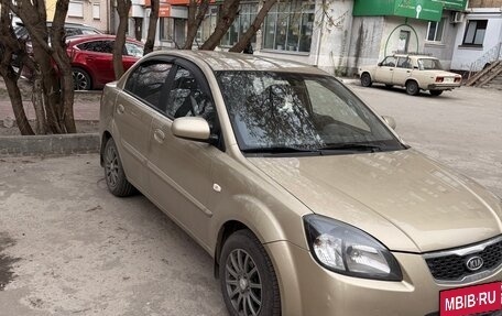 KIA Rio II, 2010 год, 600 000 рублей, 2 фотография