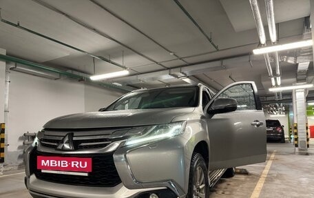 Mitsubishi Pajero Sport III рестайлинг, 2017 год, 2 800 000 рублей, 12 фотография