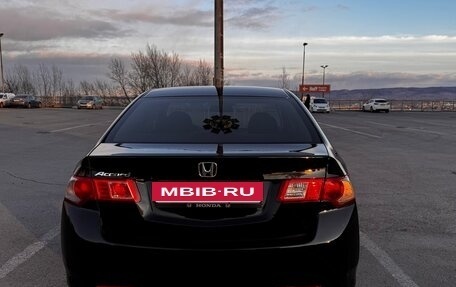 Honda Accord VIII рестайлинг, 2008 год, 990 000 рублей, 18 фотография