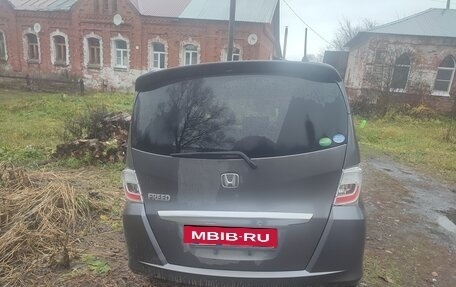 Honda Freed I, 2013 год, 1 030 000 рублей, 3 фотография