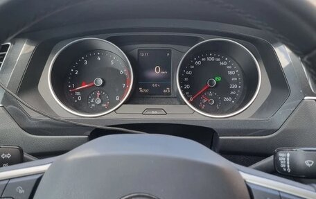 Volkswagen Tiguan II, 2021 год, 2 520 000 рублей, 12 фотография