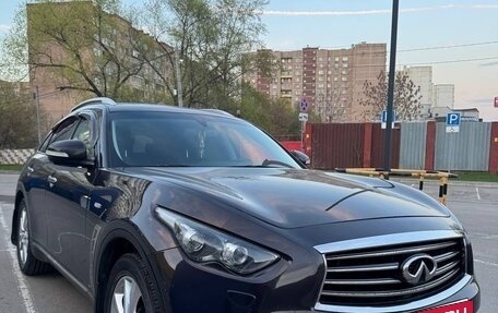 Infiniti FX II, 2012 год, 2 200 000 рублей, 2 фотография