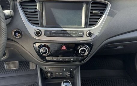 Hyundai Solaris II рестайлинг, 2017 год, 1 190 000 рублей, 6 фотография