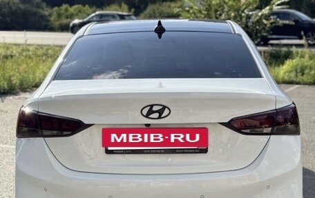 Hyundai Solaris II рестайлинг, 2017 год, 1 190 000 рублей, 4 фотография