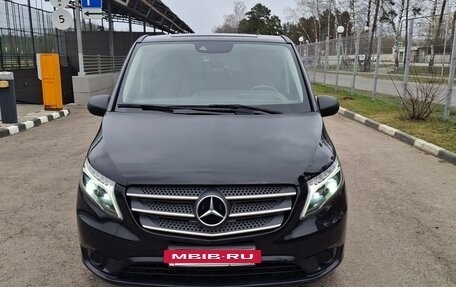 Mercedes-Benz Vito, 2019 год, 4 000 000 рублей, 2 фотография