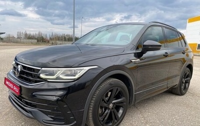 Volkswagen Tiguan II, 2021 год, 3 680 000 рублей, 1 фотография