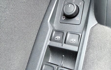 Volkswagen Tiguan II, 2020 год, 2 950 000 рублей, 22 фотография