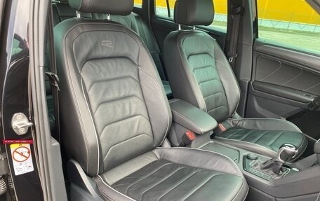 Volkswagen Tiguan II, 2021 год, 3 680 000 рублей, 12 фотография