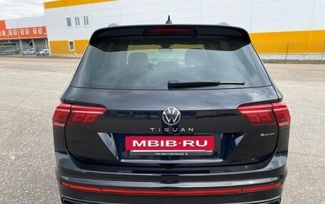Volkswagen Tiguan II, 2021 год, 3 680 000 рублей, 3 фотография
