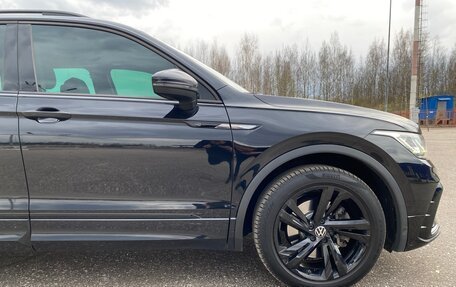 Volkswagen Tiguan II, 2021 год, 3 680 000 рублей, 31 фотография