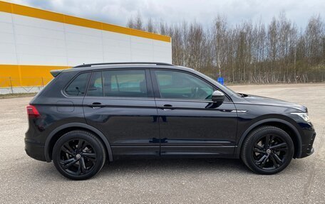 Volkswagen Tiguan II, 2021 год, 3 680 000 рублей, 33 фотография