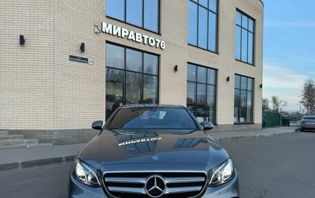 Mercedes-Benz E-Класс, 2018 год, 2 450 000 рублей, 3 фотография
