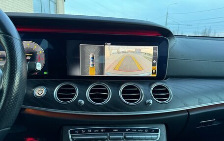 Mercedes-Benz E-Класс, 2018 год, 2 450 000 рублей, 26 фотография