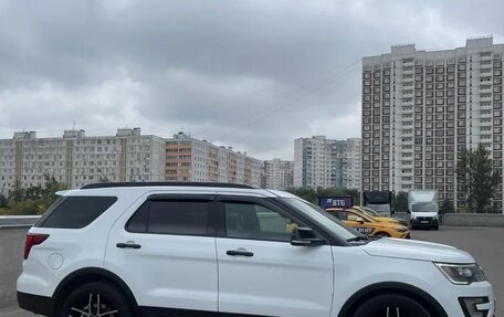 Ford Explorer VI, 2016 год, 2 400 000 рублей, 3 фотография