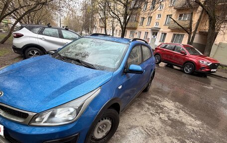 KIA Rio IV, 2018 год, 990 000 рублей, 2 фотография