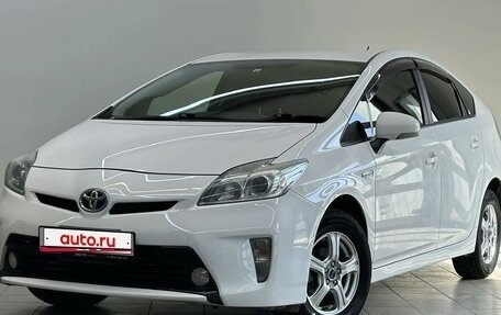Toyota Prius, 2014 год, 1 295 000 рублей, 1 фотография