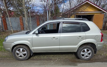 Hyundai Tucson III, 2007 год, 630 000 рублей, 2 фотография