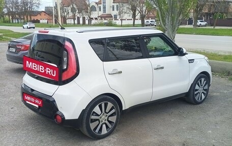 KIA Soul II рестайлинг, 2015 год, 1 800 000 рублей, 3 фотография