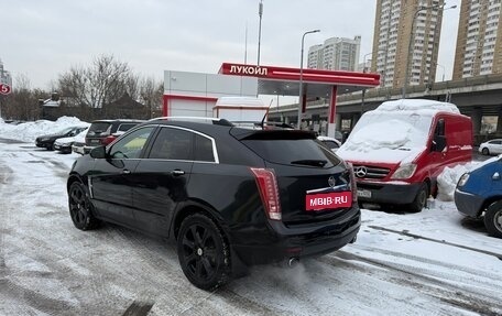 Cadillac SRX II рестайлинг, 2011 год, 700 000 рублей, 5 фотография